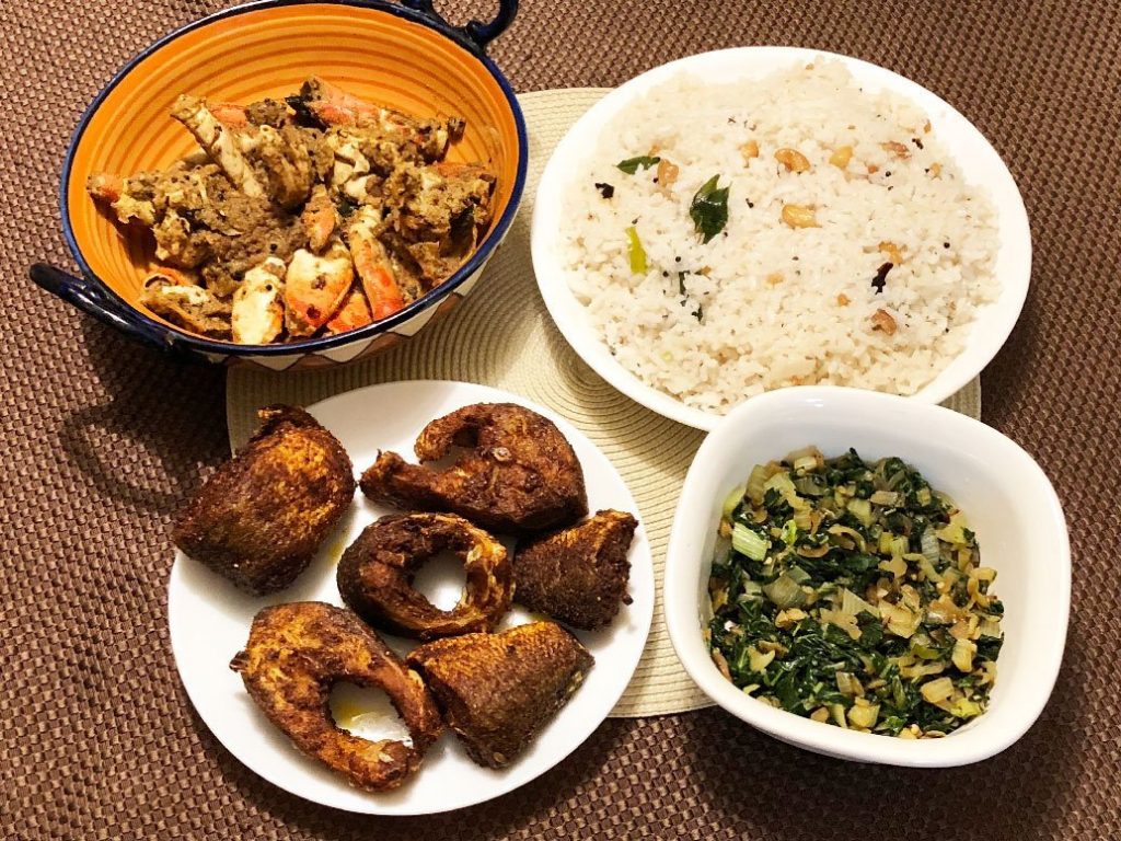 Black pepper crab meal with coconut rice